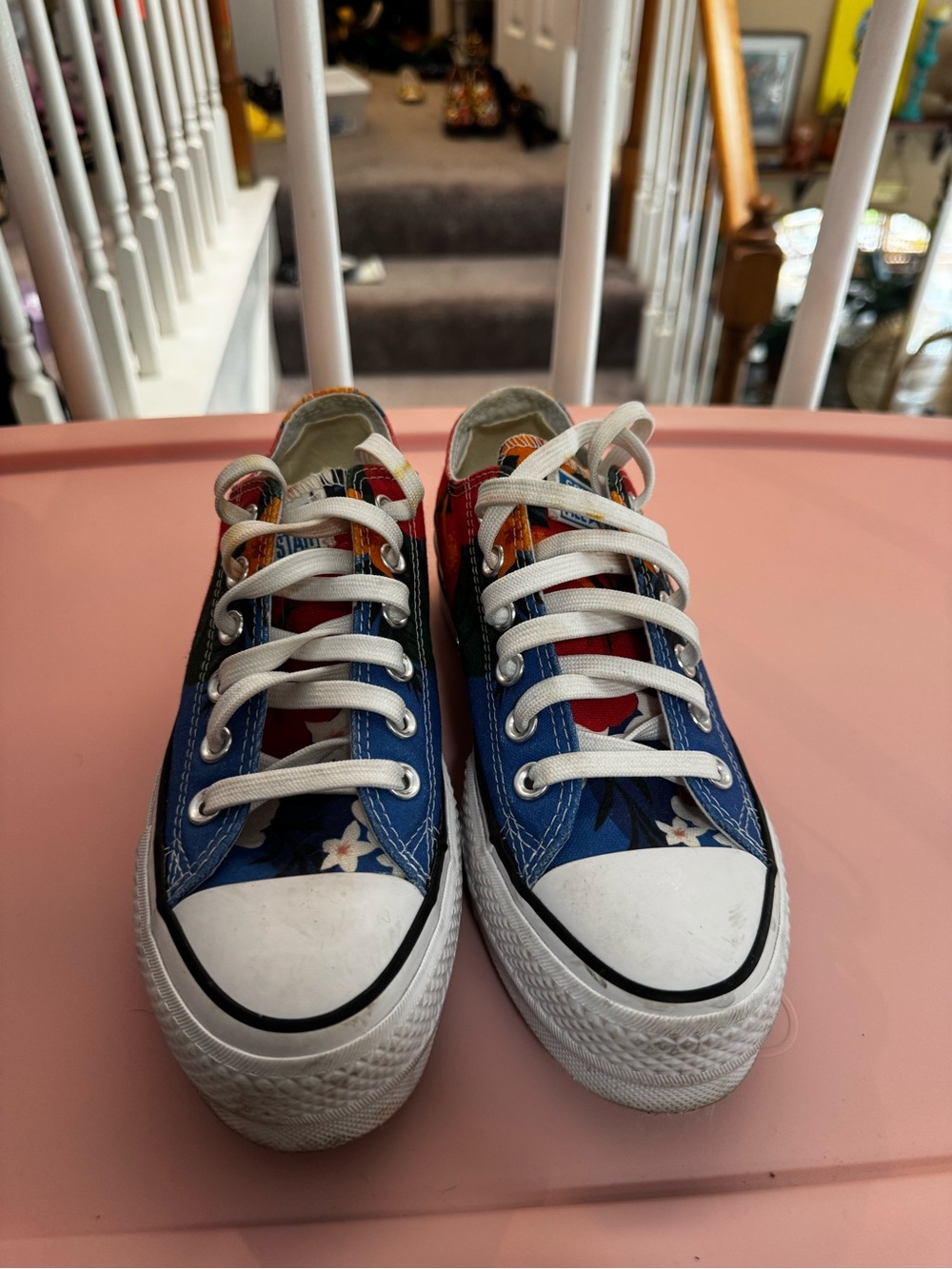 Floral Print Low-Top Sneakers in Blue and Red